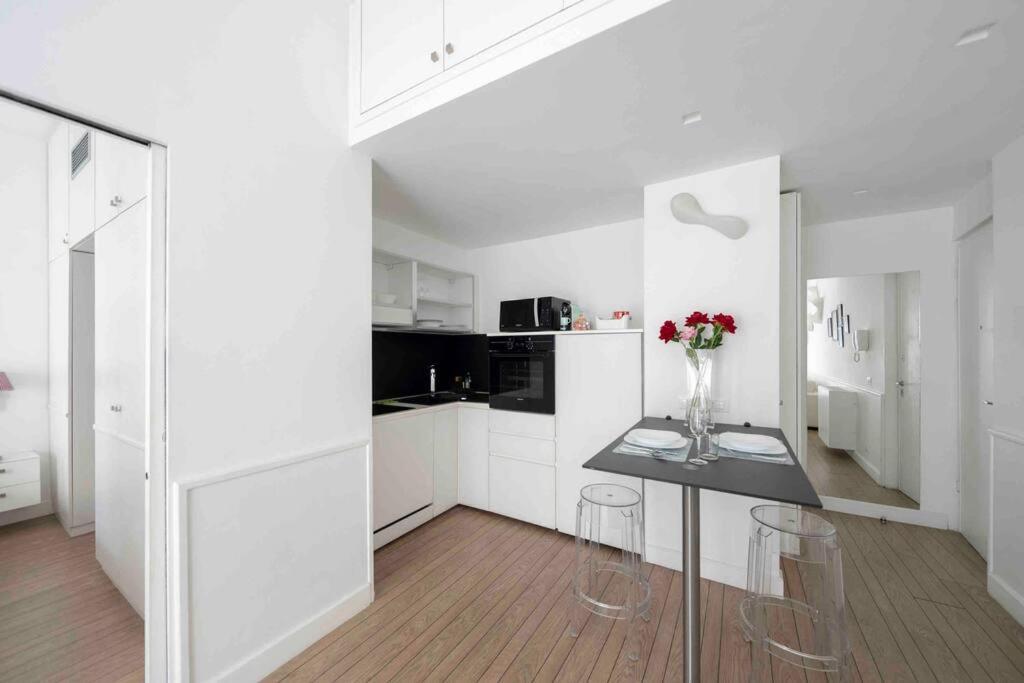 Piazza Di Spagna - Suite Frezza Rome Exterior photo